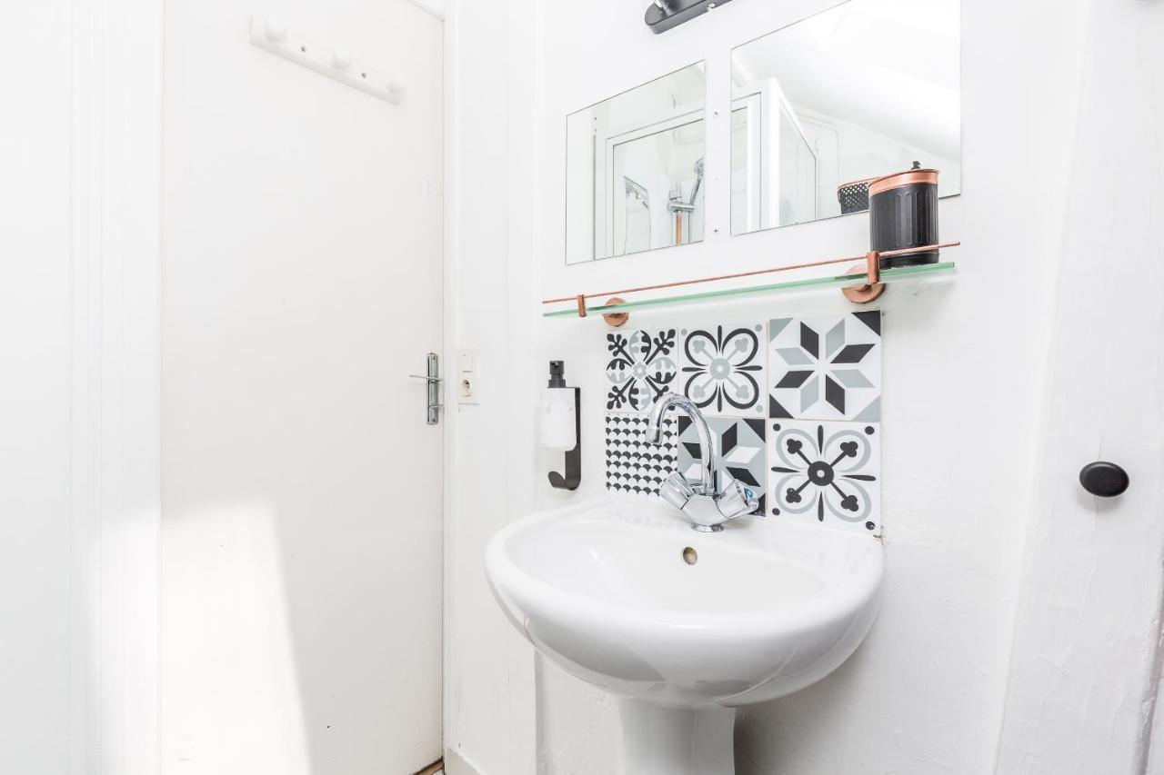 Tinyhouse Inn Saint-Germain-Des-Pres Paris Exterior photo